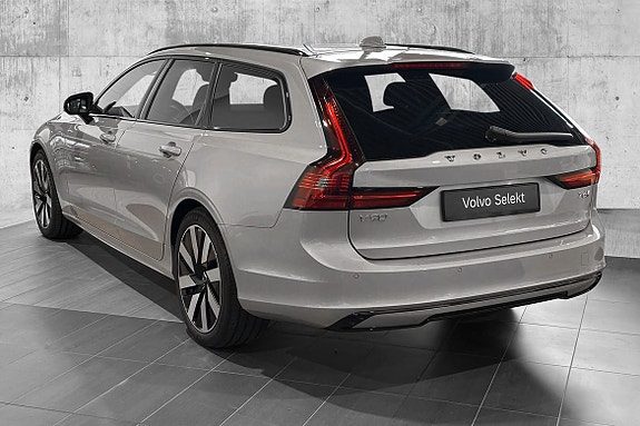 Volvo V90 8 of 30