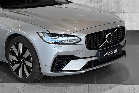 Volvo V90 3 of 30