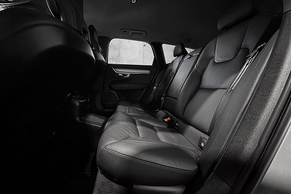 Volvo V90 16 of 30