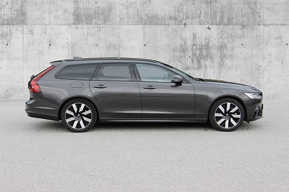 Volvo V90 8 of 30