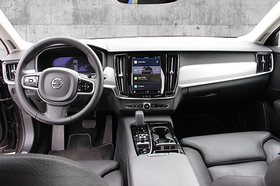 Volvo V90 16 of 30