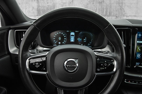 Volvo XC60 26 of 30