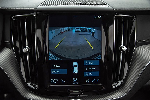 Volvo XC60 17 of 30