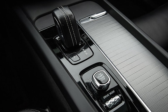 Volvo XC60 19 of 30