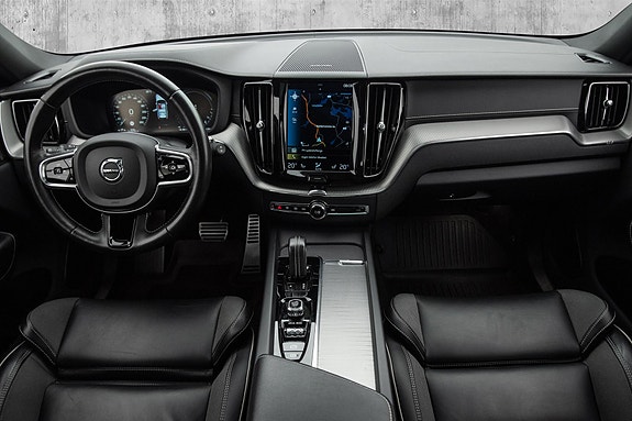 Volvo XC60 25 of 30
