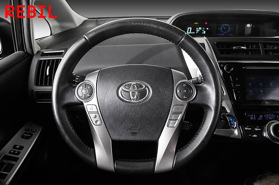 Toyota Prius+ 12 of 26