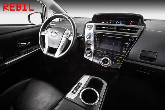 Toyota Prius+ 14 of 26