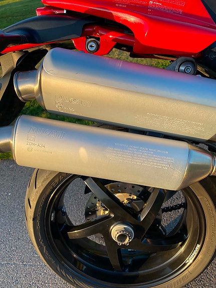 Ducati Monster S2R 7 of 7