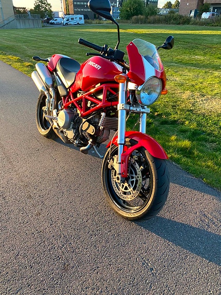 Ducati Monster S2R 2 of 7