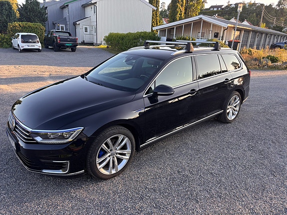 Volkswagen Passat 11 of 29