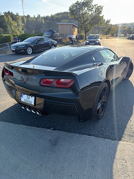 Chevrolet Corvette 14 of 30