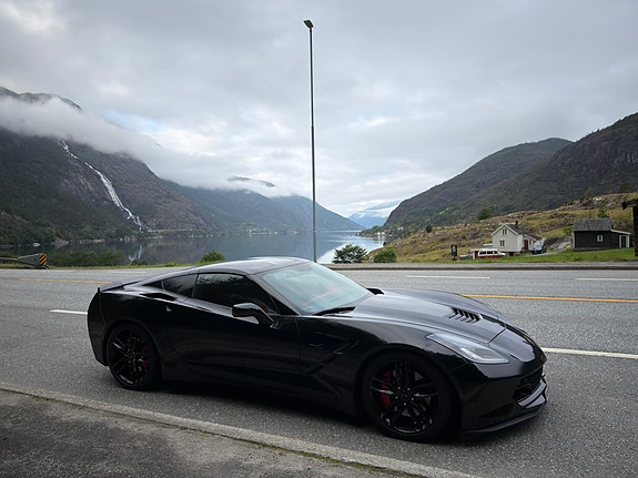 Chevrolet Corvette 5 of 30