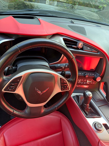 Chevrolet Corvette 27 of 30