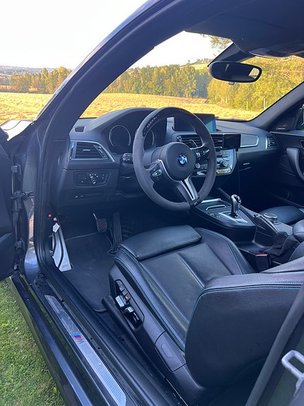 BMW M2 8 of 12