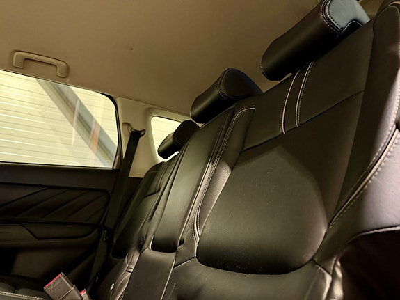 Mitsubishi Outlander 17 of 30