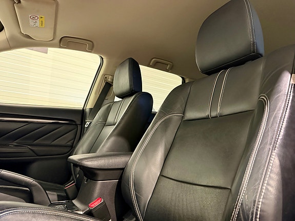 Mitsubishi Outlander 21 of 30
