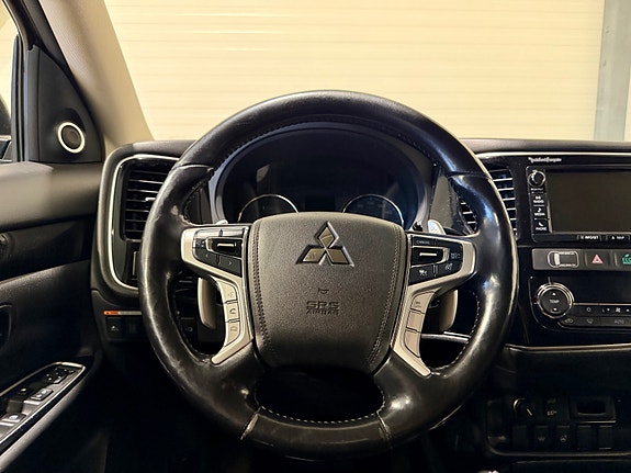Mitsubishi Outlander 19 of 30