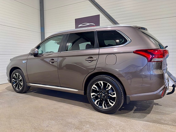 Mitsubishi Outlander 12 of 30
