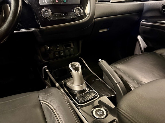 Mitsubishi Outlander 20 of 30