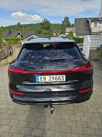 Audi e-tron 6 of 30