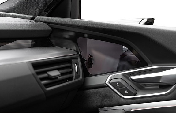 Audi e-tron 21 of 30