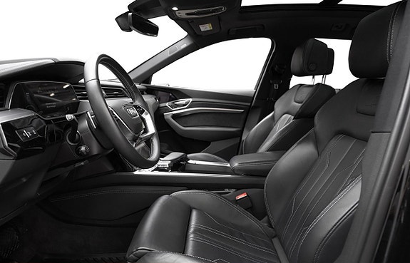 Audi e-tron 9 of 30