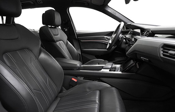 Audi e-tron 19 of 30
