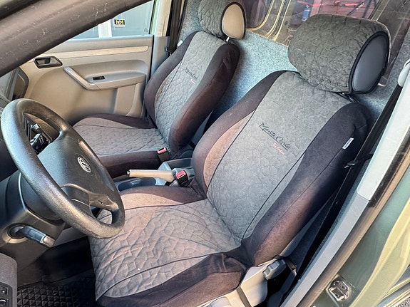 Volkswagen Caddy Maxi 16 of 28