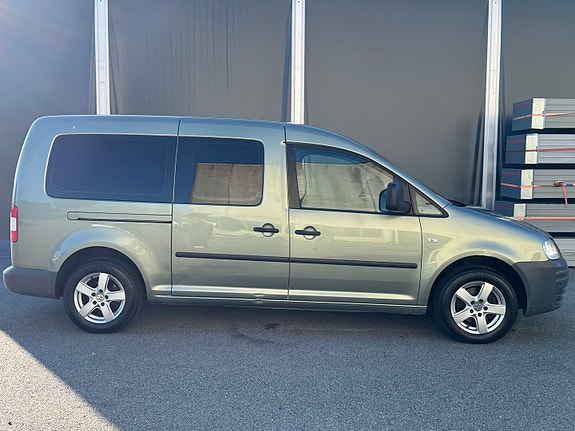 Volkswagen Caddy Maxi 11 of 28
