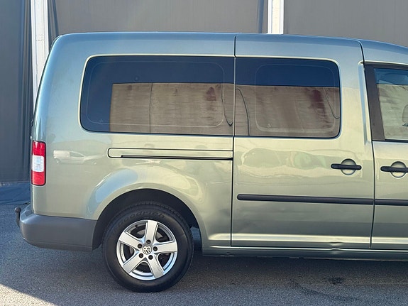 Volkswagen Caddy Maxi 12 of 28