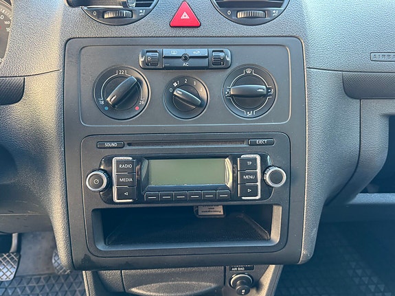 Volkswagen Caddy Maxi 21 of 28