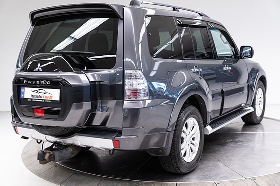 Mitsubishi Pajero 11 of 30