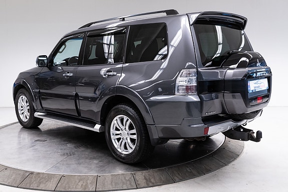 Mitsubishi Pajero 24 of 30