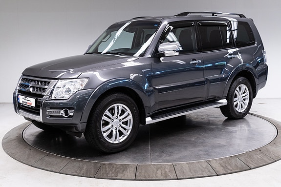 Mitsubishi Pajero 22 of 30