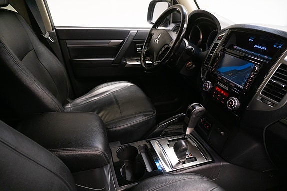 Mitsubishi Pajero 28 of 30
