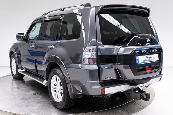 Mitsubishi Pajero 7 of 30