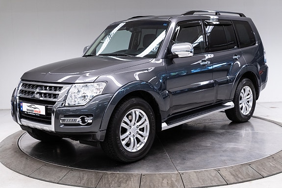Mitsubishi Pajero 21 of 30