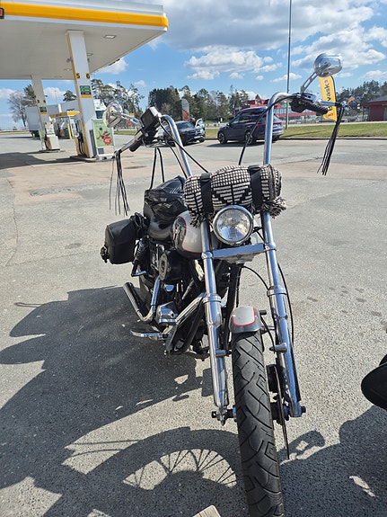 Harley-Davidson FXDWG Dyna Wide Glide 4 of 5