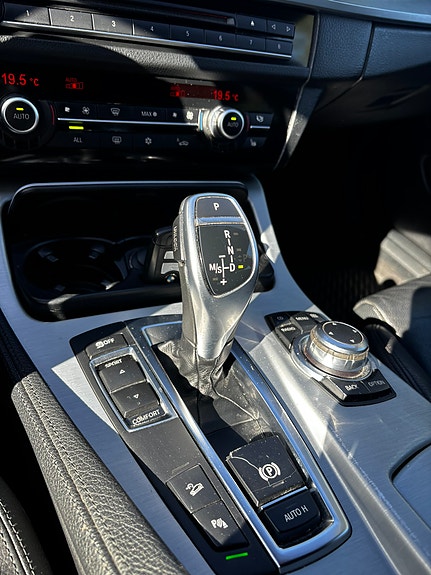 BMW 525d 27 of 28