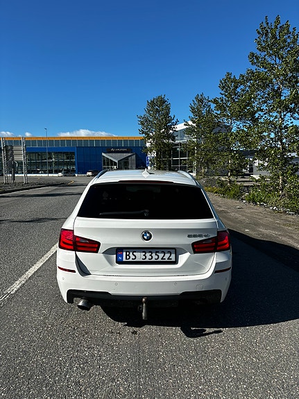 BMW 525d 6 of 28