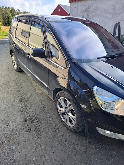 Ford Galaxy 2 of 11