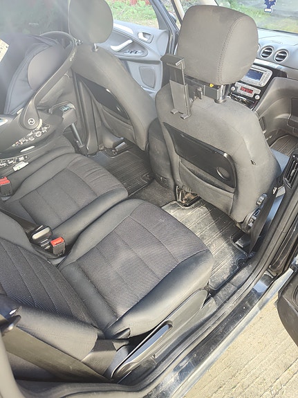 Ford Galaxy 10 of 11