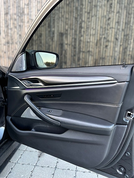 BMW 530e 20 of 27