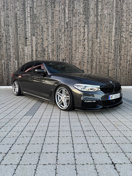BMW 530e 4 of 27