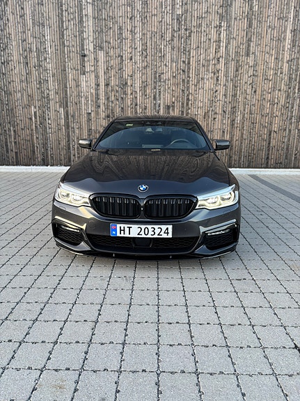 BMW 530e 3 of 27