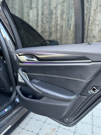 BMW 530e 18 of 27