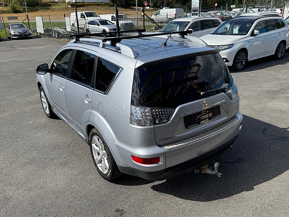Mitsubishi Outlander 12 of 25
