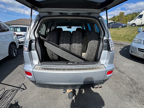 Mitsubishi Outlander 18 of 25