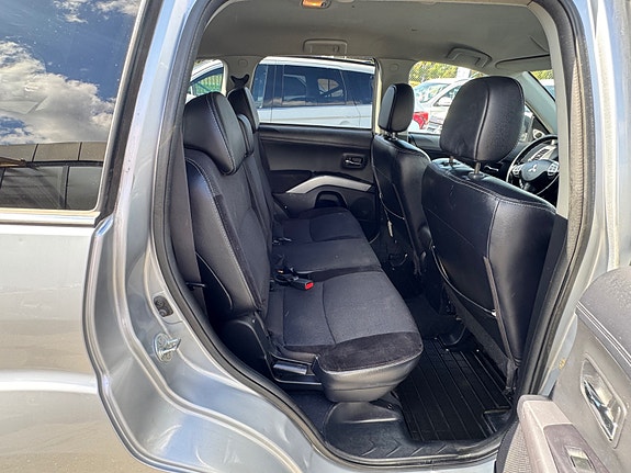 Mitsubishi Outlander 20 of 25