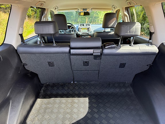Toyota Land Cruiser 16 of 21